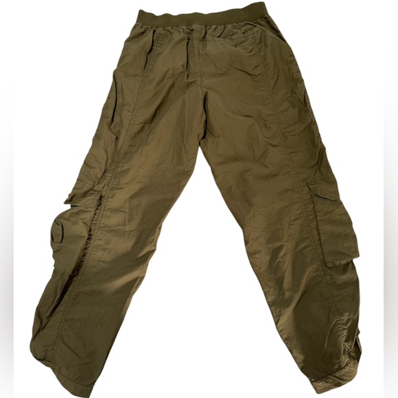 NWOT Free People Mezmerize Me Olive Green Cargo Pants- Large - Picture 5 of 11
